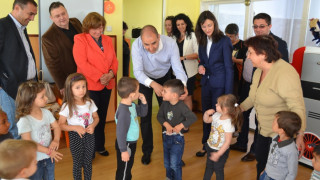 Габриел: Грижата за децата с увреждания е приоритет за следващия програмен период