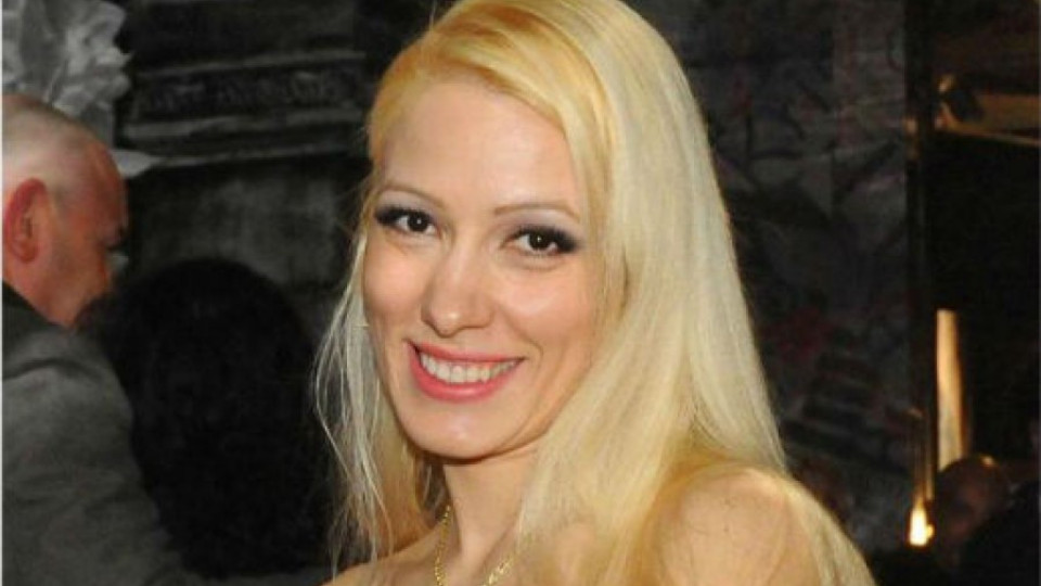 Деси Бакърджиева: Щастлива съм с мъжа до мен | StandartNews.com