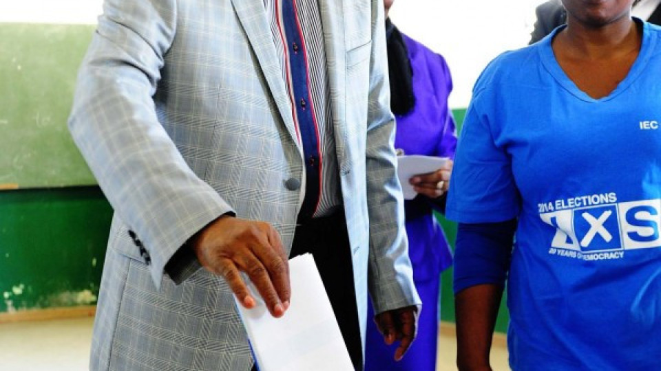 Джейкъб Зума спечели втори мандат в ЮАР | StandartNews.com