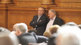 СГС гледа делото срещу Станишев за загуба на секретни документи