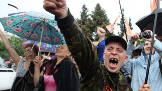 Донецк със санкции срещу Обама и Меркел (ОБЗОР)