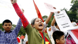 Виетнамци опожариха китайски фабрики в знак на протест