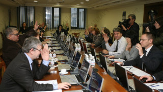 ВСС решава за отстраняването на Пенгезов и Петков