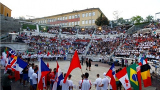 Гребец припадна на награждаване