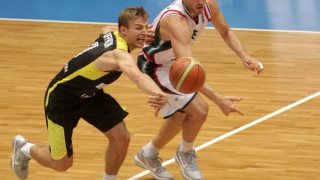 Провал запали война в баскетбола