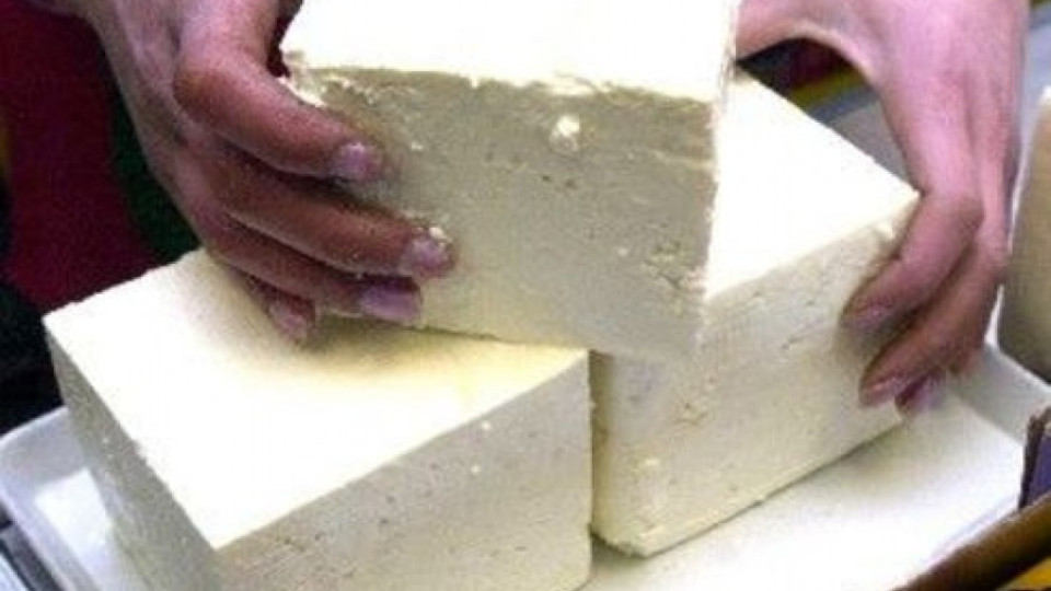 Гърци изнасят "българско" сирене | StandartNews.com
