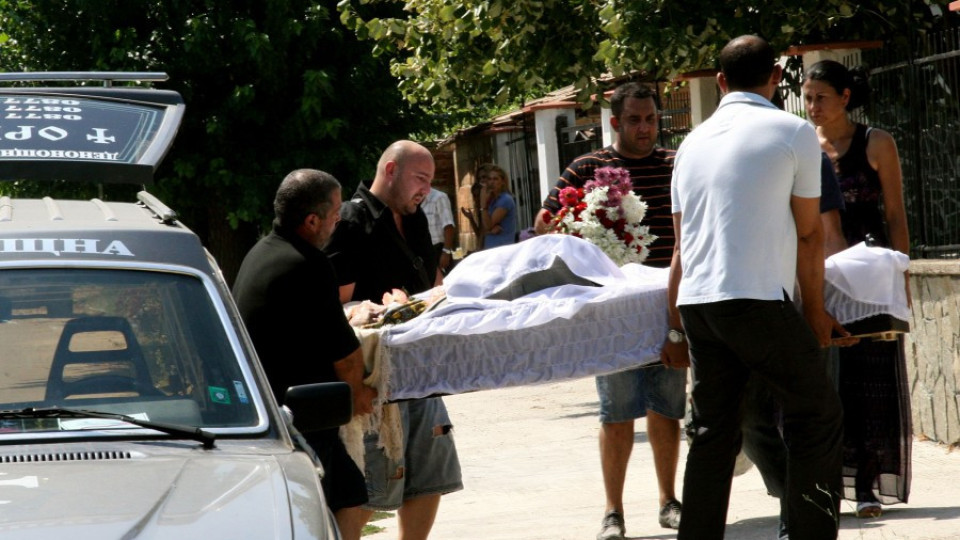 Цар Киро не успя да погребе брат си | StandartNews.com