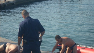 Труп на мъж изплува край Варна (+18)