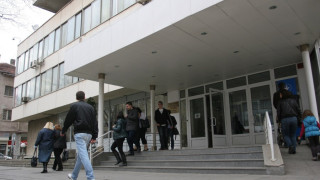 Орязаха надзора на НОИ