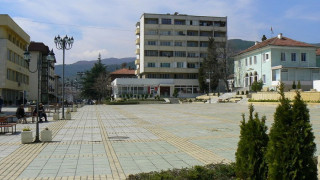 Посланикът на Северна Корея гостува в Симитли