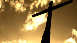 Мъж умря като Исус Христос, сам се разпънал на кръста