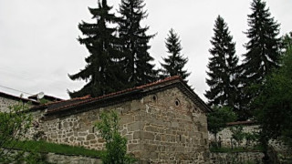 Селяни станаха хотелиери заради уникална църква 