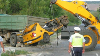 19-годишен е виновен за 5-те жертви при катастрофа