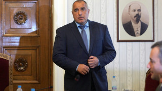 Бойко дава премии на герои, депутатите - на Камата и Лили   