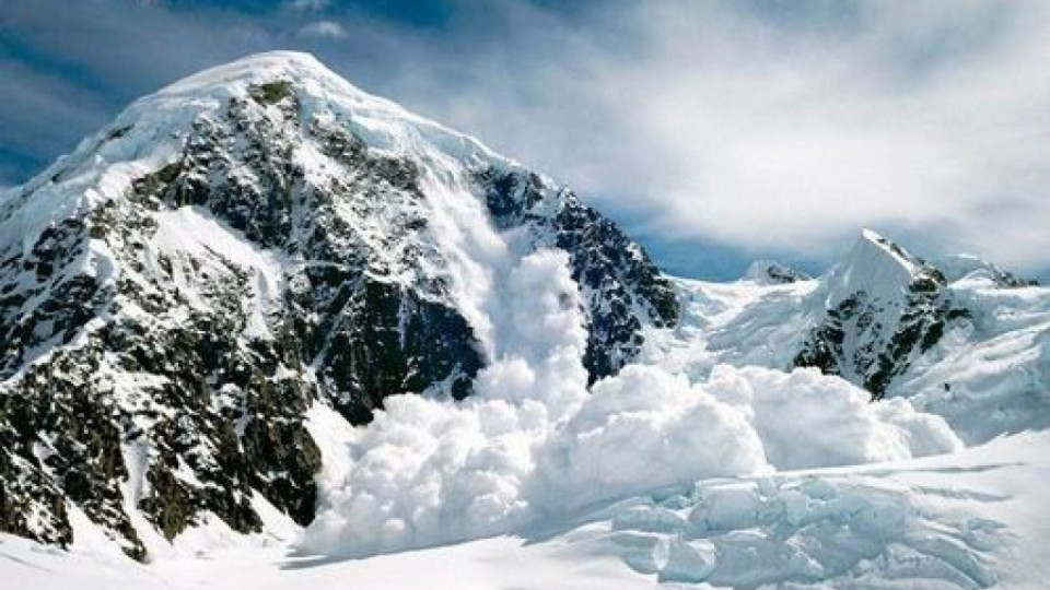 Лавина погуби деветима в Хималаите | StandartNews.com