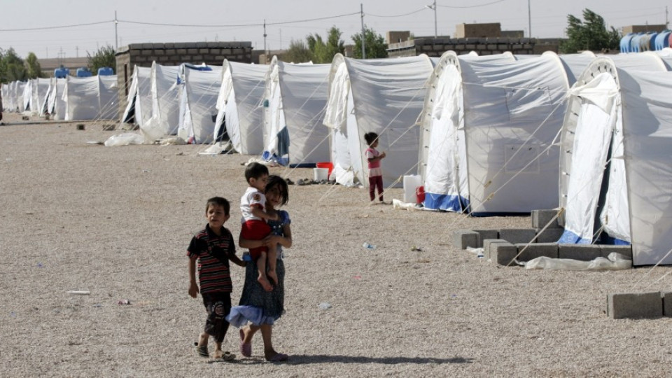 Турция няма да затваря границите си за сирийски бежанци   | StandartNews.com