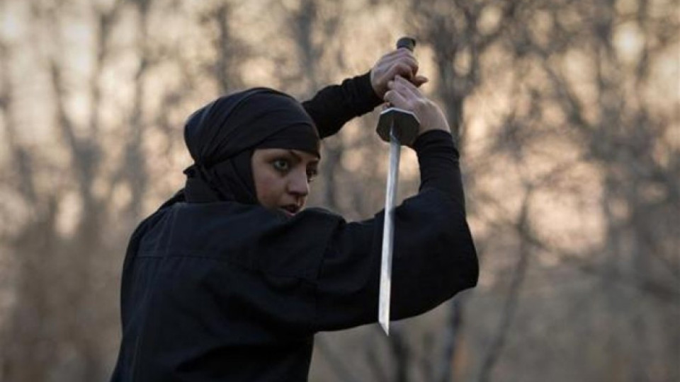 Иран осъди "Ройтерс" заради "жени нинджи" | StandartNews.com