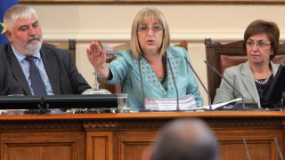 БСП иска оставката на Цачева