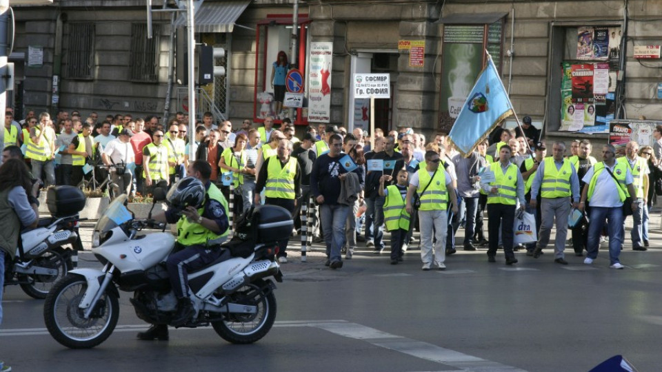 Полицаите все пак ще протестират | StandartNews.com