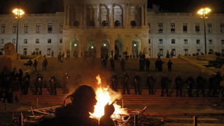Лисабон на бунт срещу бюджета
