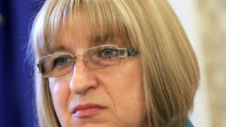 Цачева гласува с „Да” на референдума