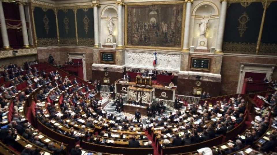 Франция налага 75% данък лукс | StandartNews.com