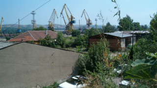 Пияна шофьорка се натресе в билборд