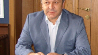 Велчев поиска имунитета на двама депутати