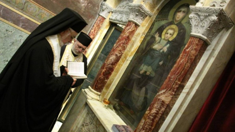 Епископ Тихон освети иконките на "Стандарт" | StandartNews.com