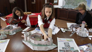 13 министри се дивят на Чудесата  