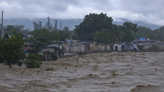 Ураган помете Карибите