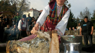Министър хвали касапи