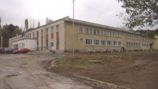 Влагат 172 хил. лв. в спортна зала