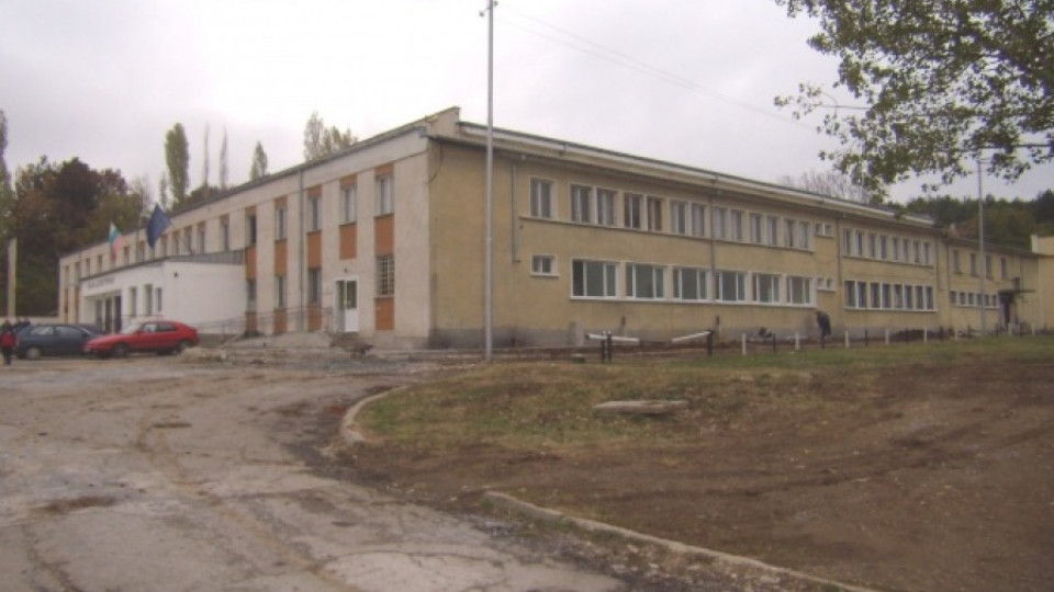 Влагат 172 хил. лв. в спортна зала | StandartNews.com