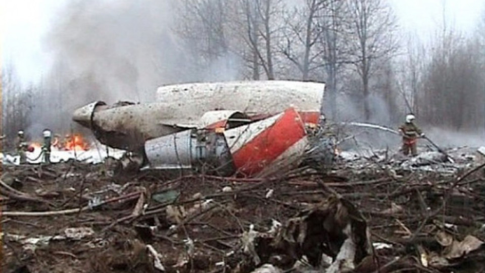 Бомба взривила самолета на Качински? | StandartNews.com