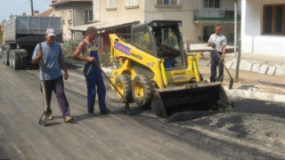 Строят пътищата с отпадъци