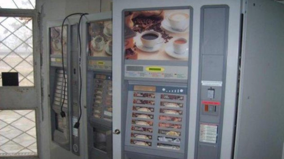 Вдигат автомати без връзка с данъчните      | StandartNews.com