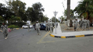 Въоръжени блокираха либийския парламент 