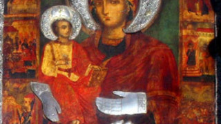 Троеручица ще пази гроба на Максим