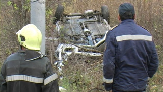 Заспал шофьор уби майка си в билборд