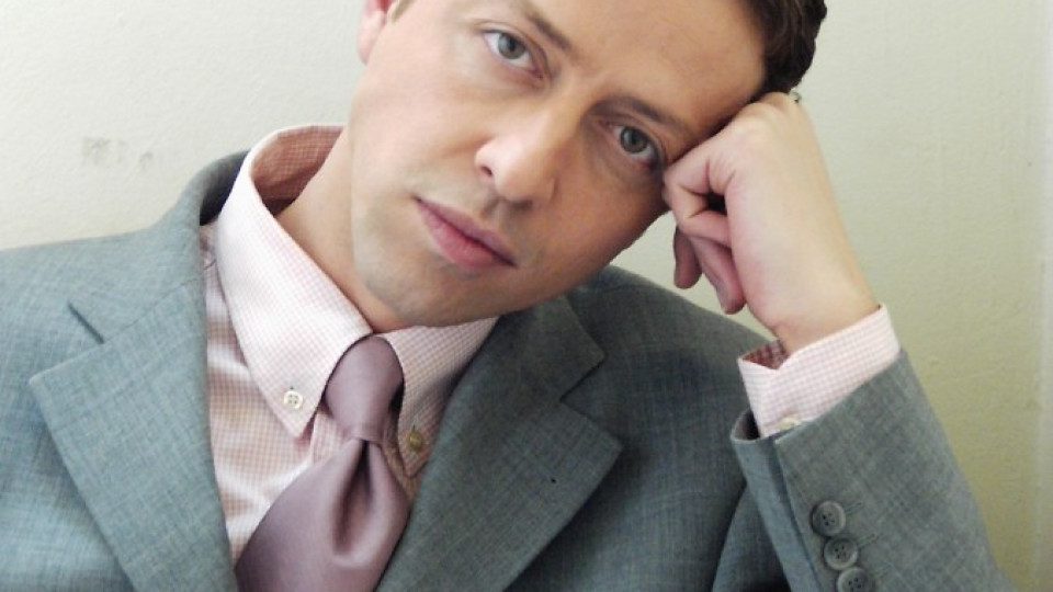 Родителите на астролога Иван Станчев дариха книги | StandartNews.com