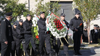 Полицаи благодариха на децата си