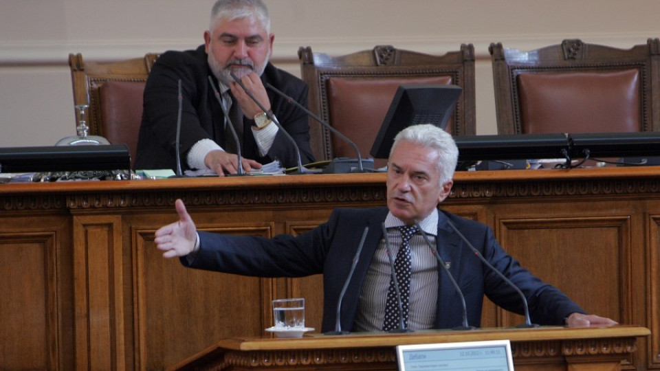 Волен: Борисов да спре разкола в църквата | StandartNews.com