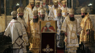 Войната за булото като "Биг Брадър"