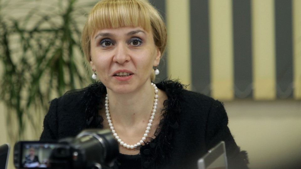 Министър Ковачева: Марковска ще реши достойно | StandartNews.com