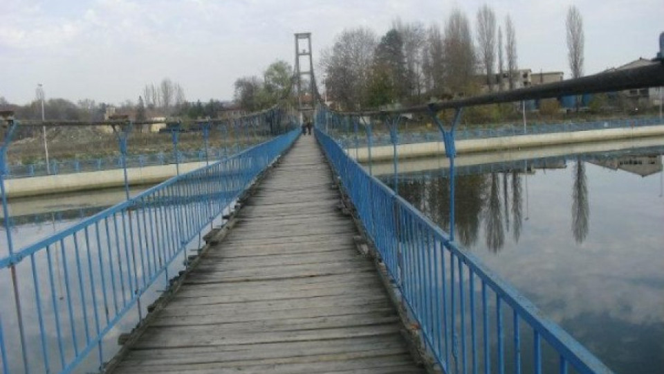 Кърджалиец осъди общината за пропаднал мост | StandartNews.com