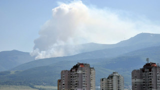 Пет блока падат при силен трус