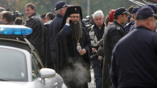 Два часа мълчание след заседанието на Синода