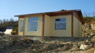 България събра пари за 17 къщи в Перник