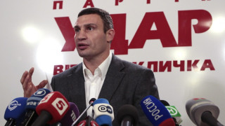 Виталий Кличко хвърля ръкавиците